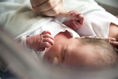 Information about the COVID-19 vaccine for women who are pregnant and breastfeeding